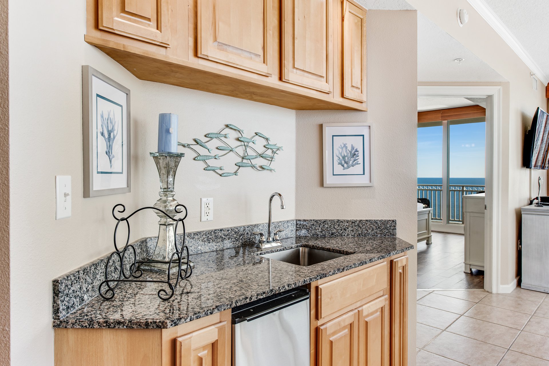 The Colonnades 1503 19