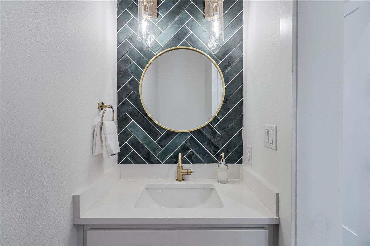 Powder Room, 2nd Floor