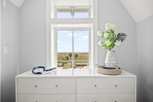 King Bedroom, 2nd Floor