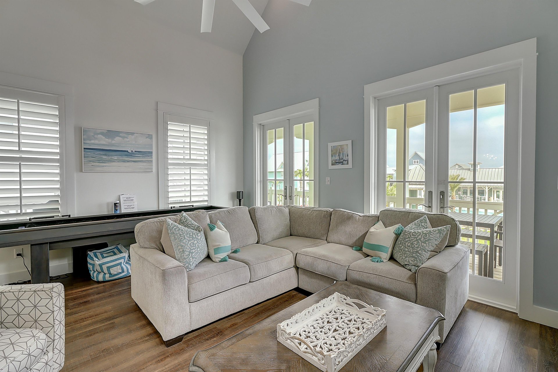 Main Living Area, 2nd Floor