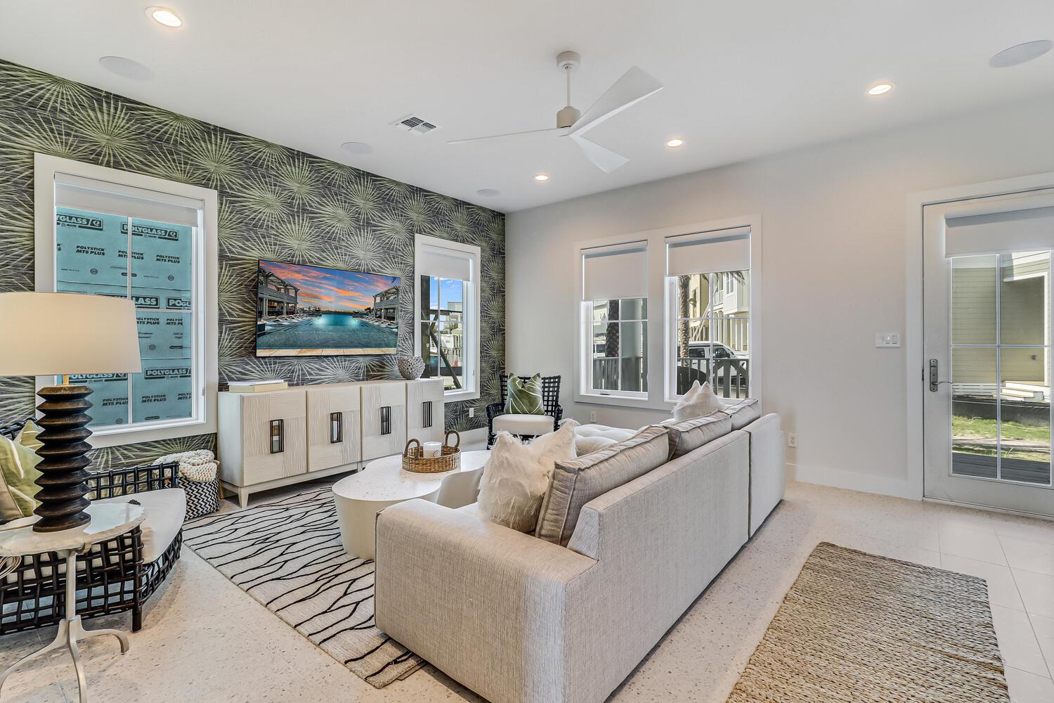 1st Floor Sitting Area