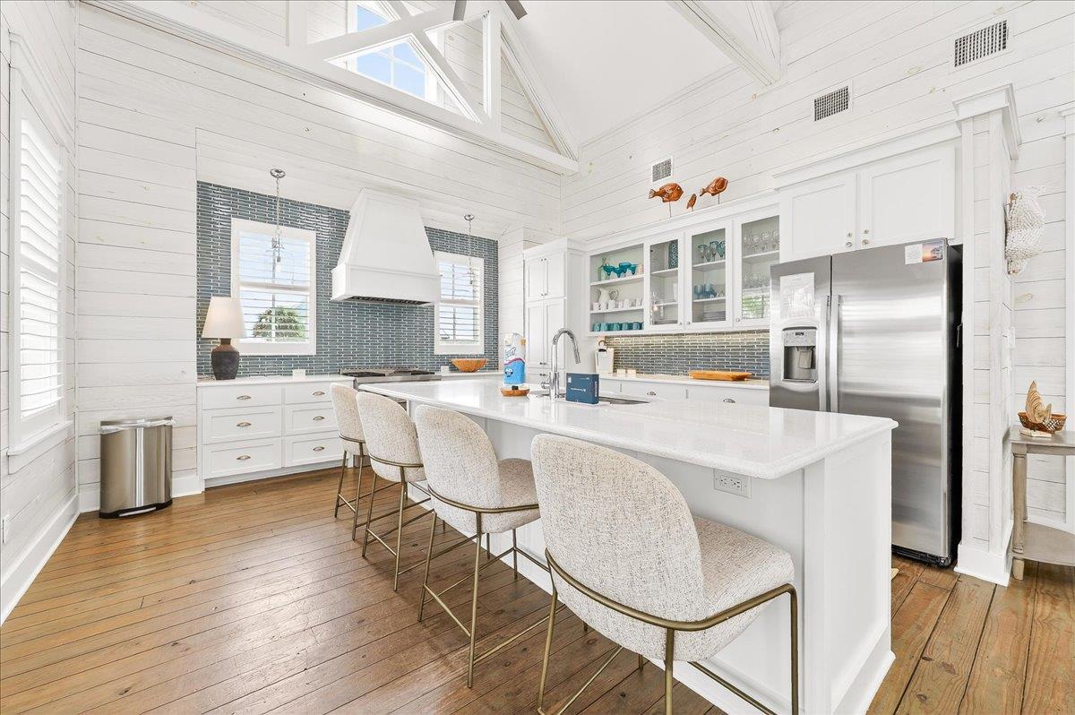 2nd Floor, Kitchen