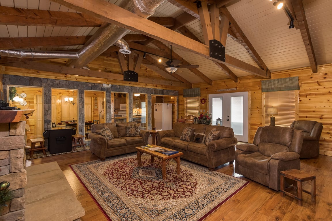 RUSTIC RANCH