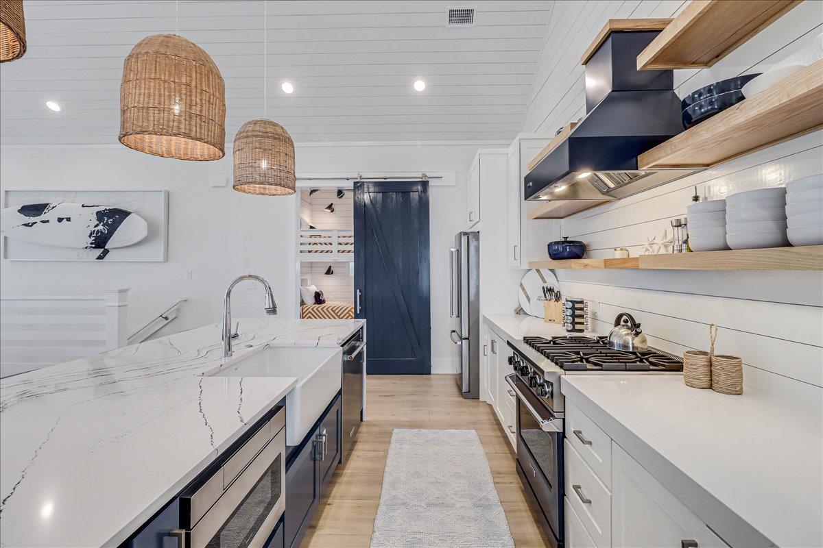 2nd Floor, Kitchen