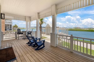 1st Floor Outdoor Seating