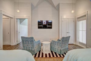 Queen Bedroom, 3rd Floor