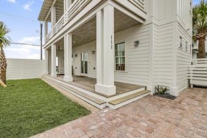 1st Floor Patio and Side Yard