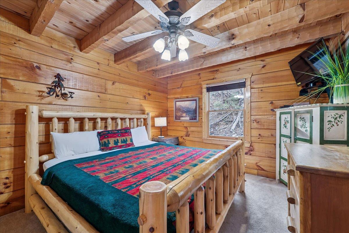 17Bedroom