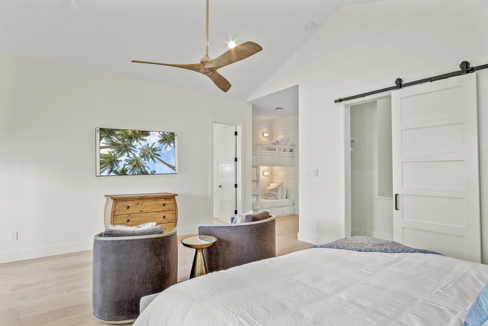 2nd Floor, Primary King Bedroom