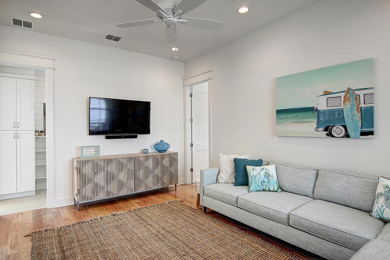 2nd Floor, Living and Bunk Room