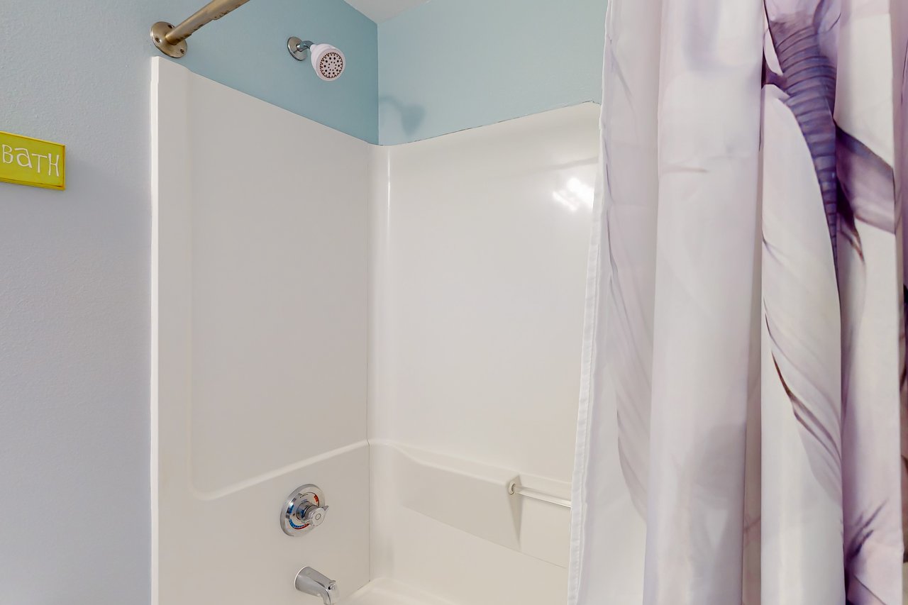 Laketown Wharf 1306 20