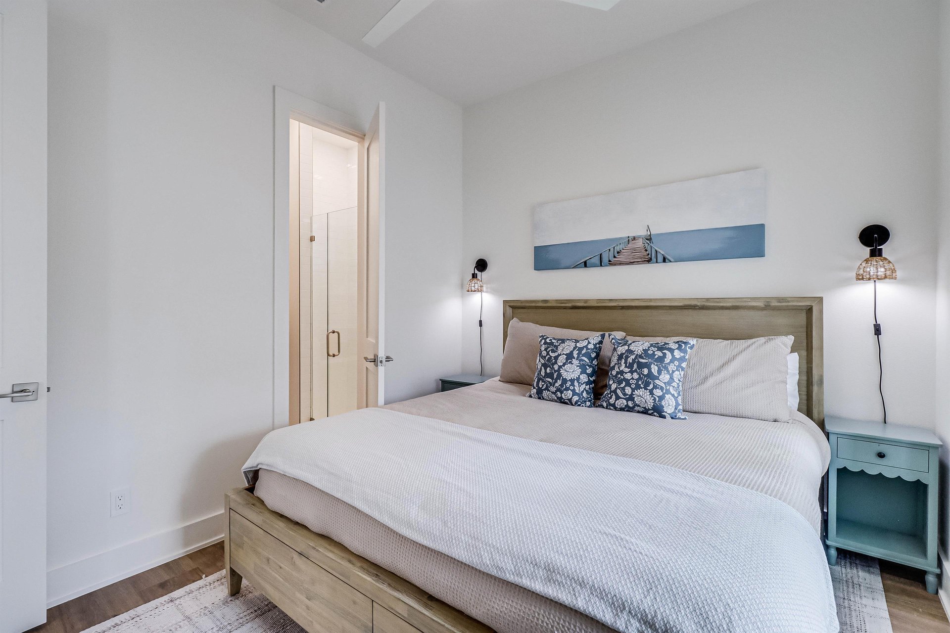 1st Floor, King Bedroom