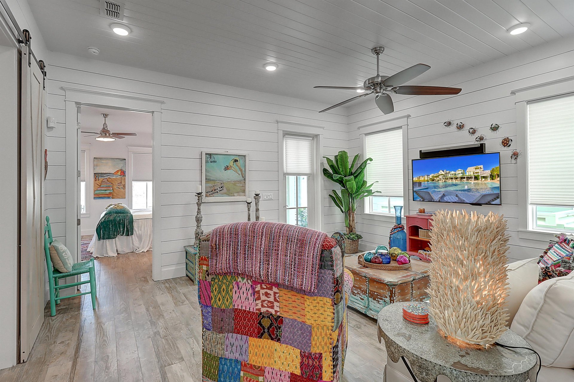 Living Room With Sleeper Sofa, 1st Floor