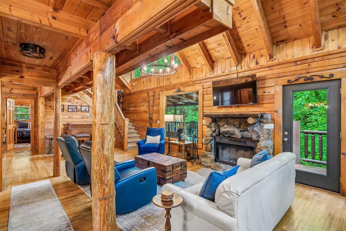 13Living Room
