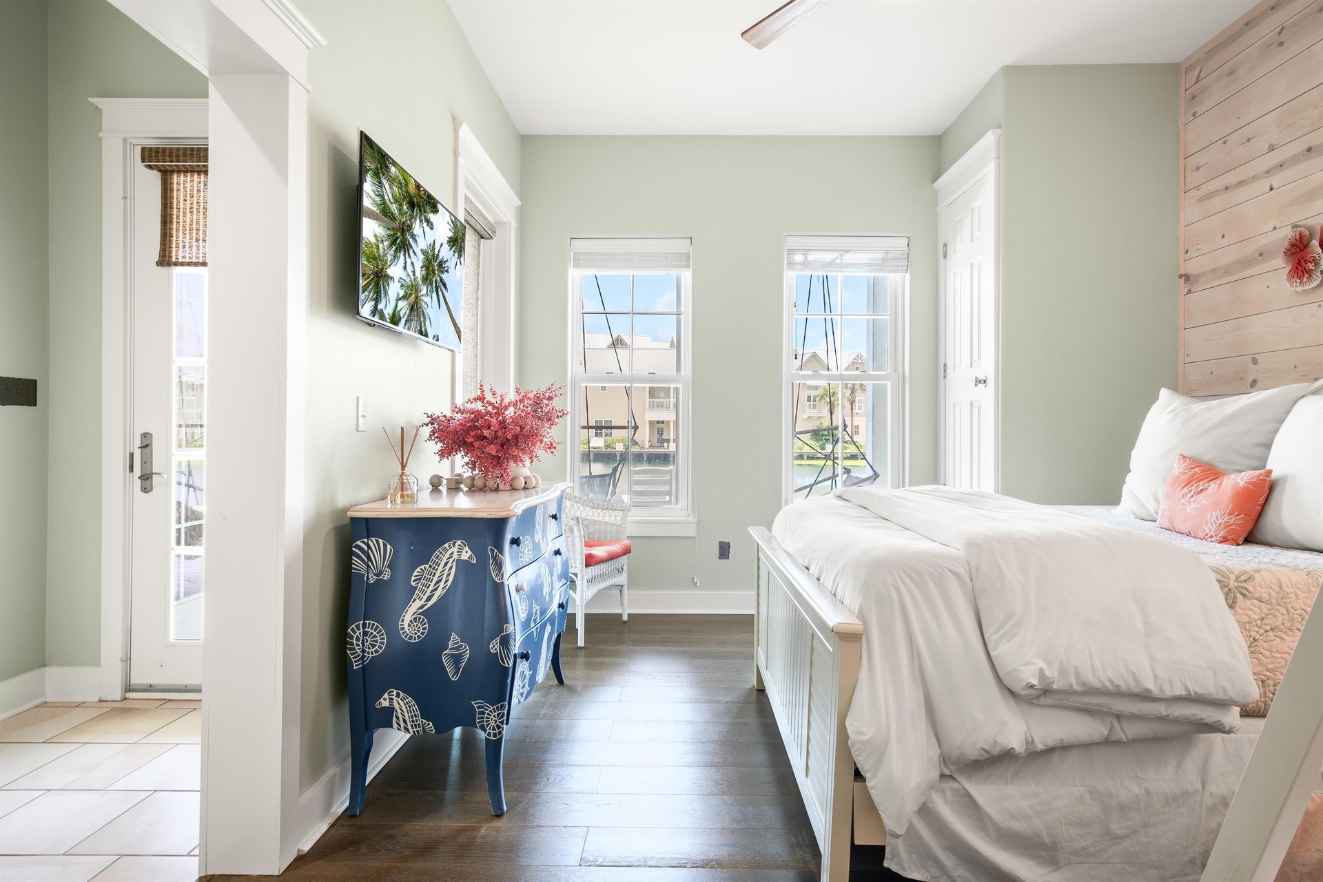 Queen Bedroom w Twin over Full Bunk, 1st Floor