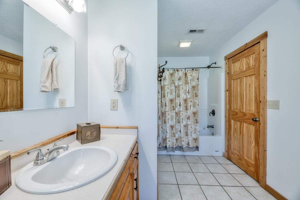 CherokeeLodge_44