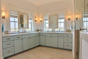 Primary King Bathroom, 2nd Floor