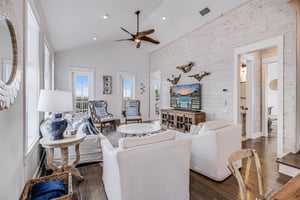 Living area, 2nd Floor