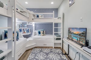 Bunk Suite, 2nd Floor