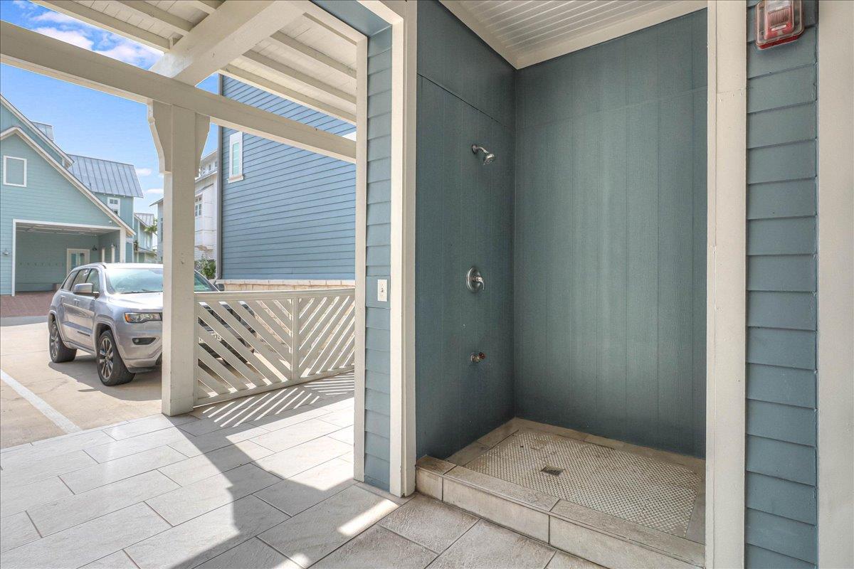 1st Floor Breezeway, Communal Shower