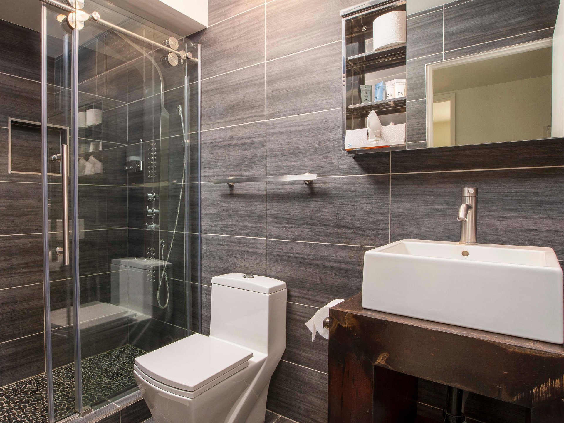 Ensuite bathroom