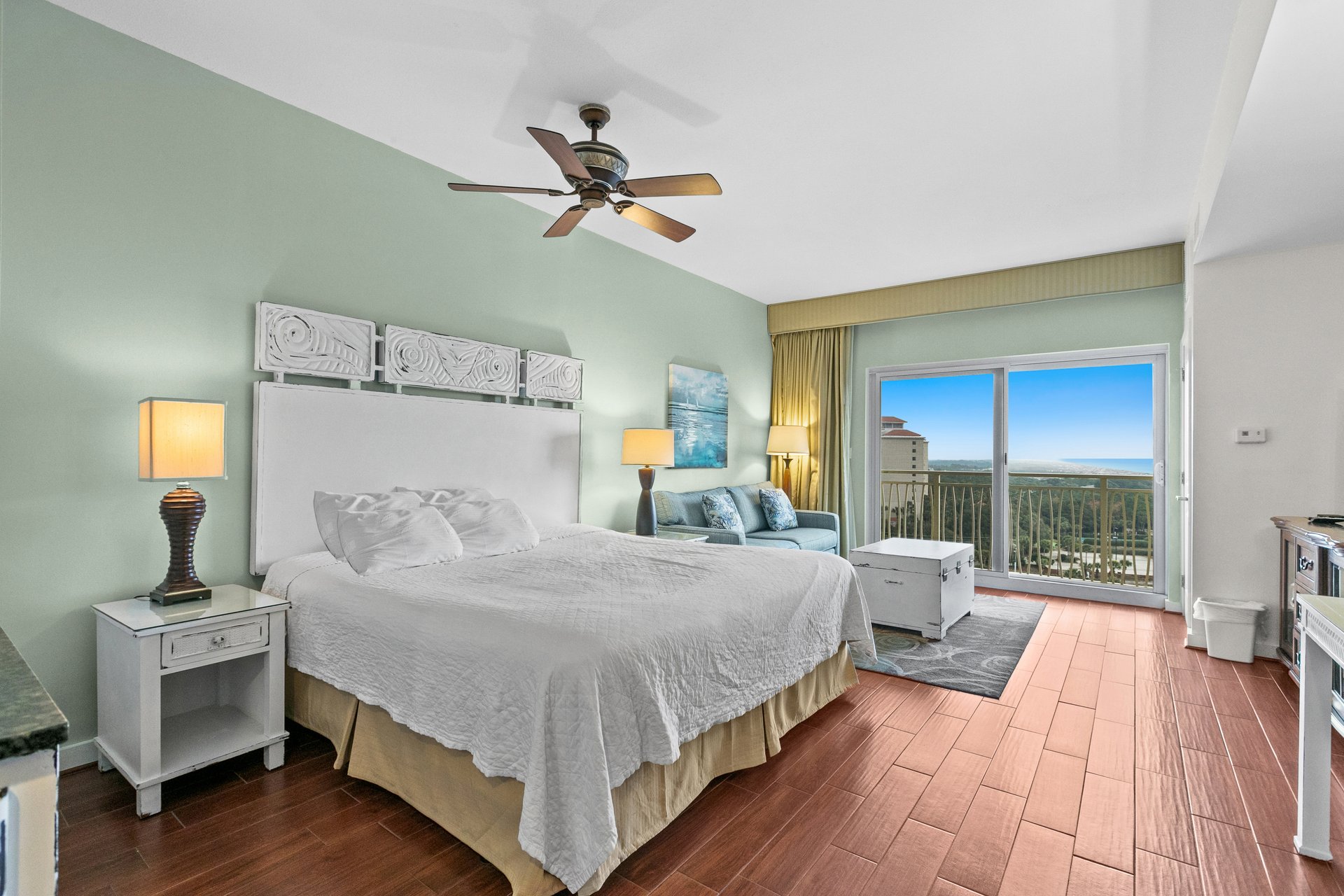 Luau 6925  Eastern Sky 9