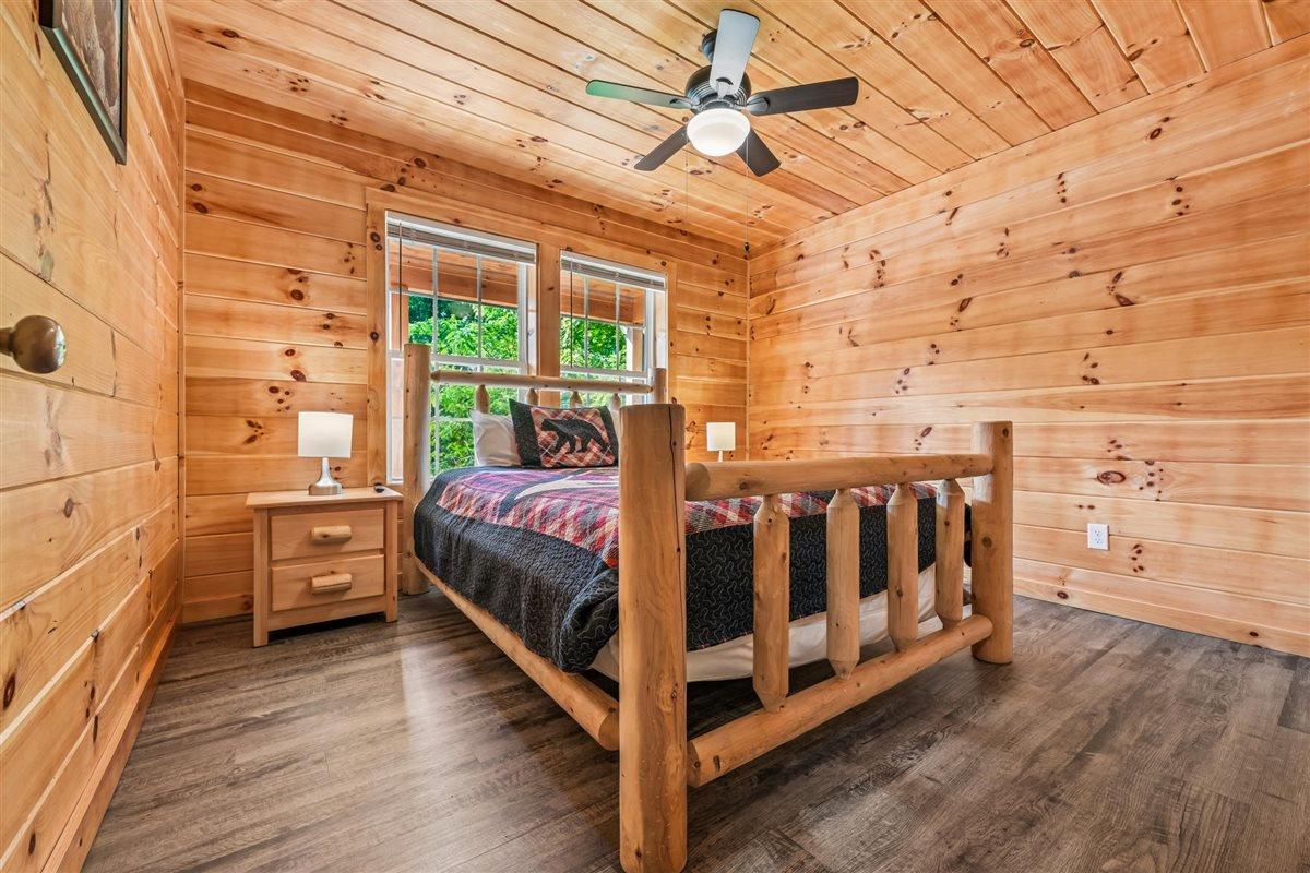 23Bedroom