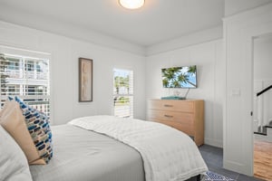 Corner View 1st Floor Front King Bedroom