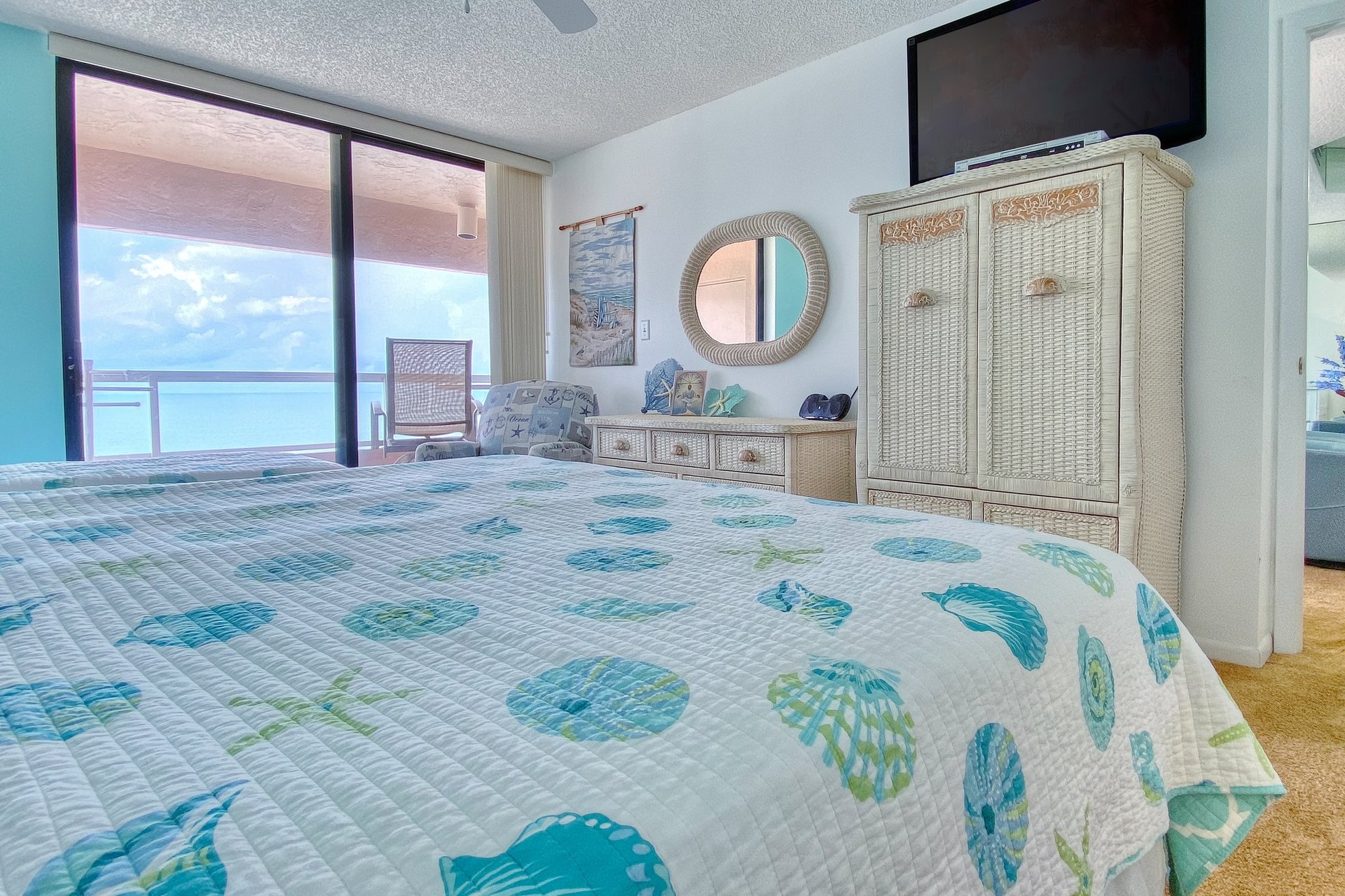 Crescent Beach Club I 16C 9
