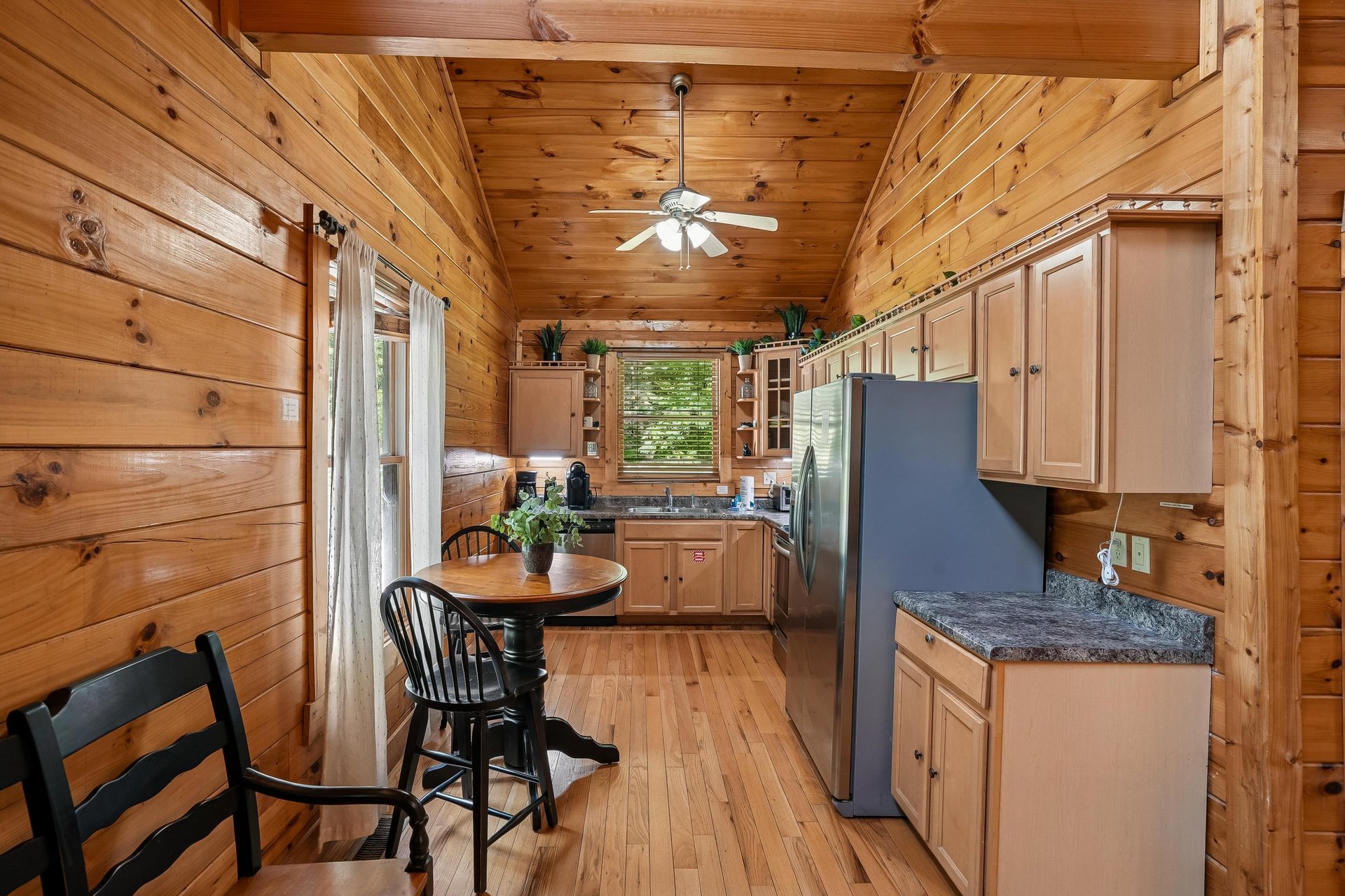 06Kitchen