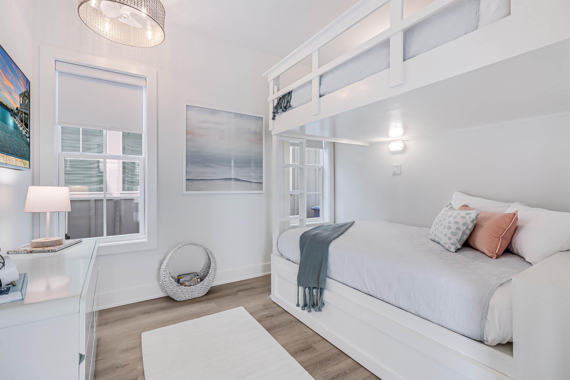 QueenQueen Bunk Bedroom, 1st Floor