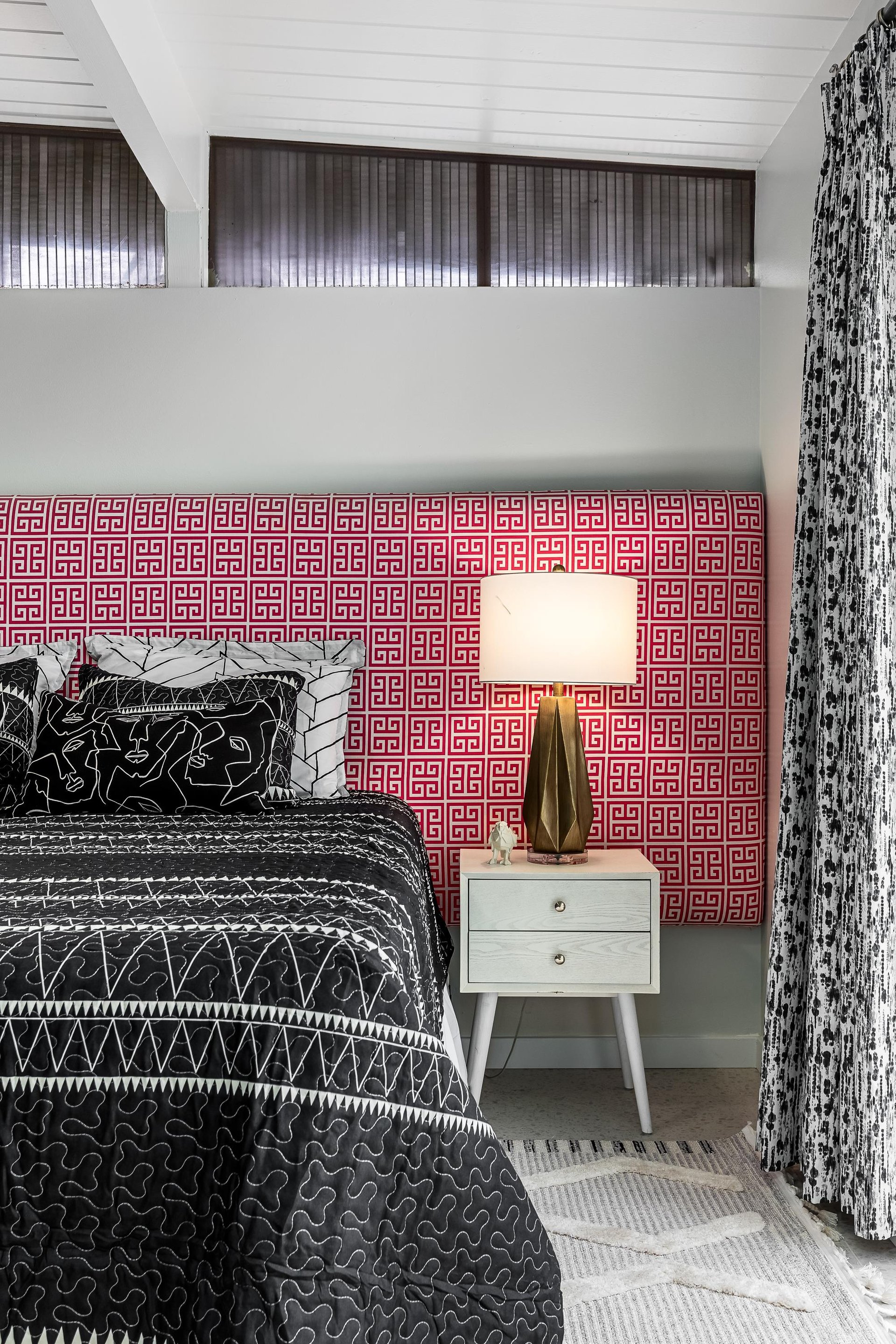 Swanky pattern headboard