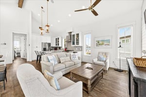 2nd Floor, Living Room