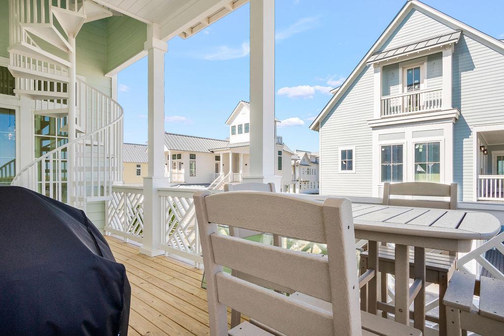 Side Balcony, 2nd Floor