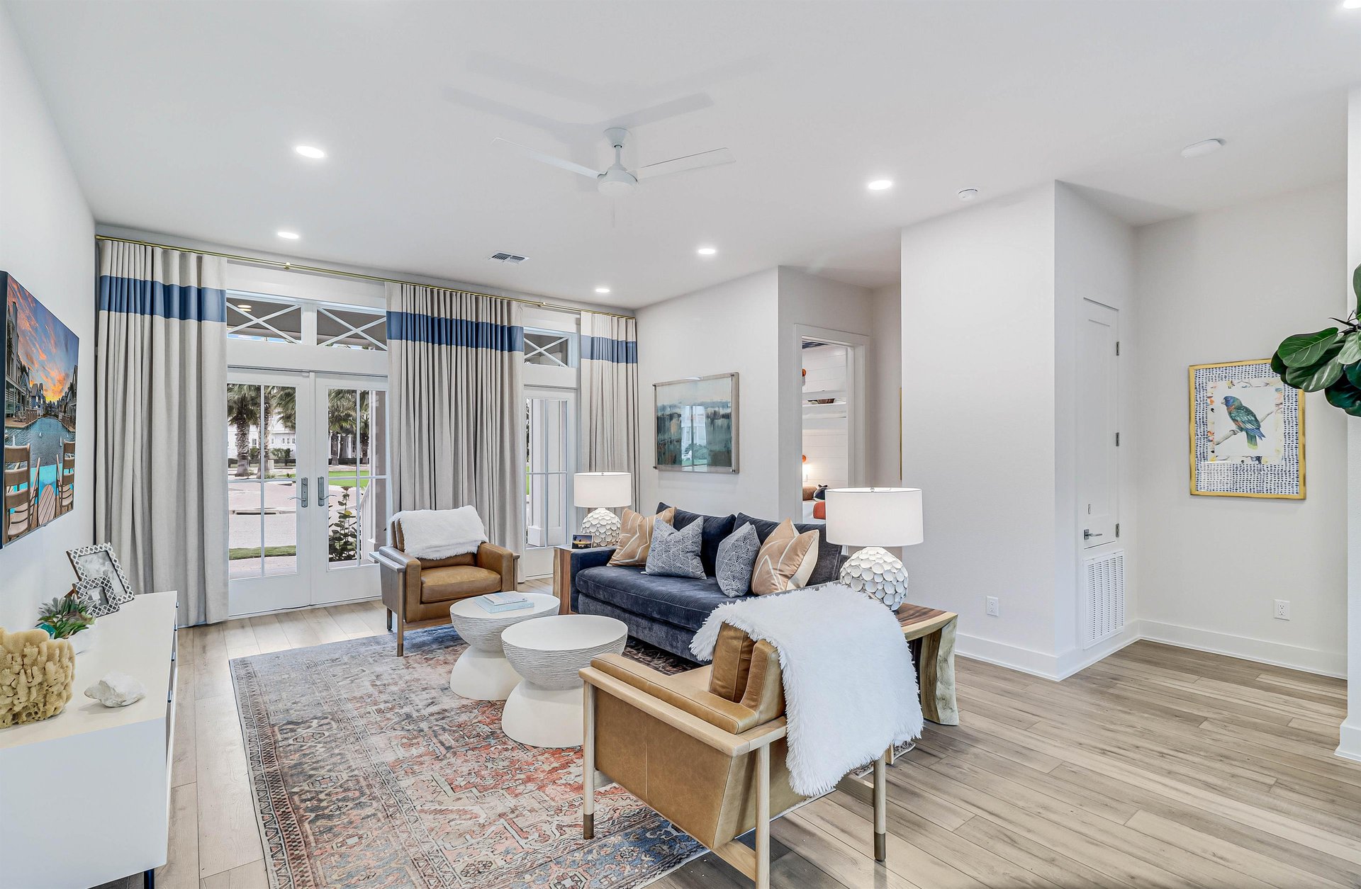 Living Area, 1st Floor