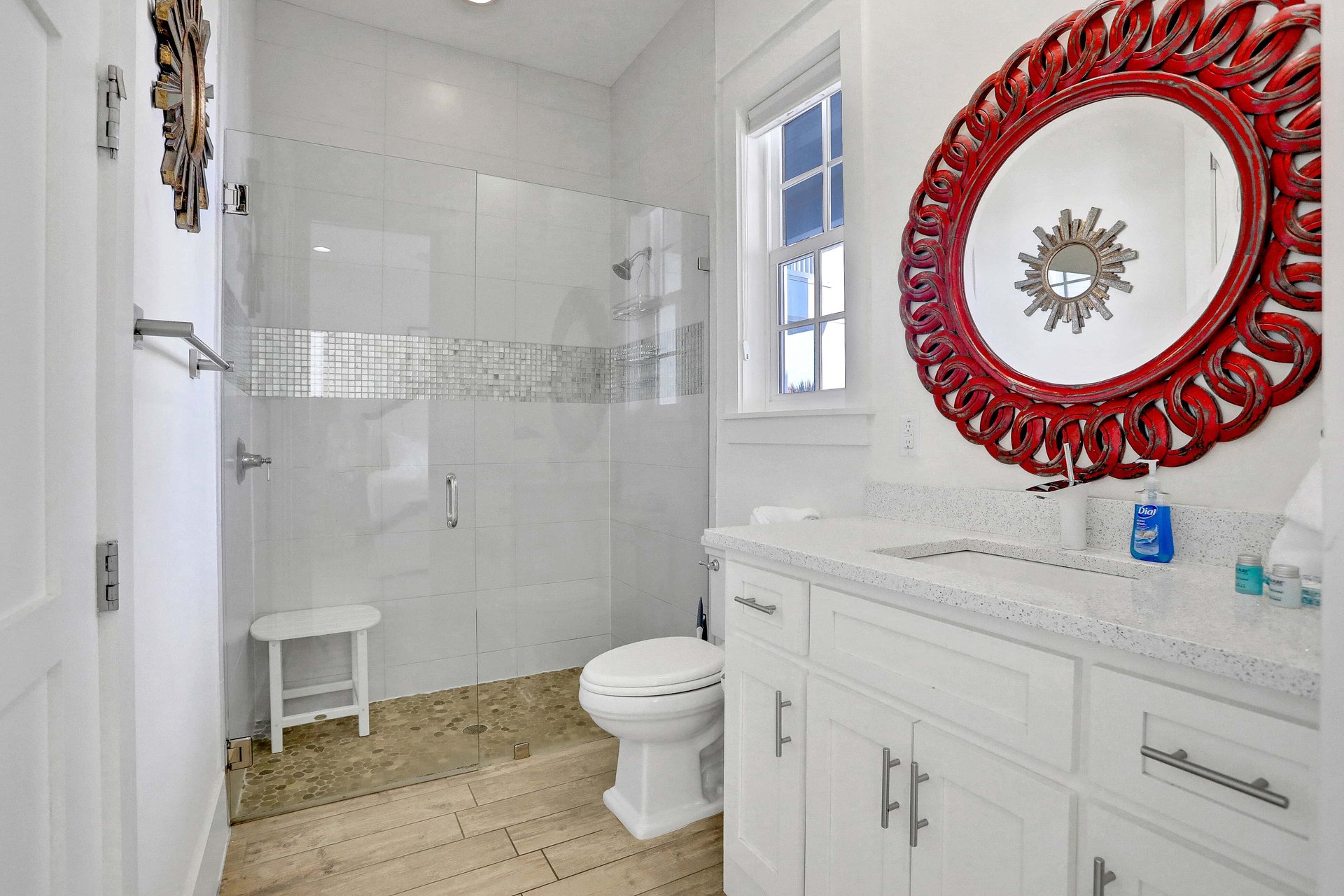 Tiffanys Beach Club 19