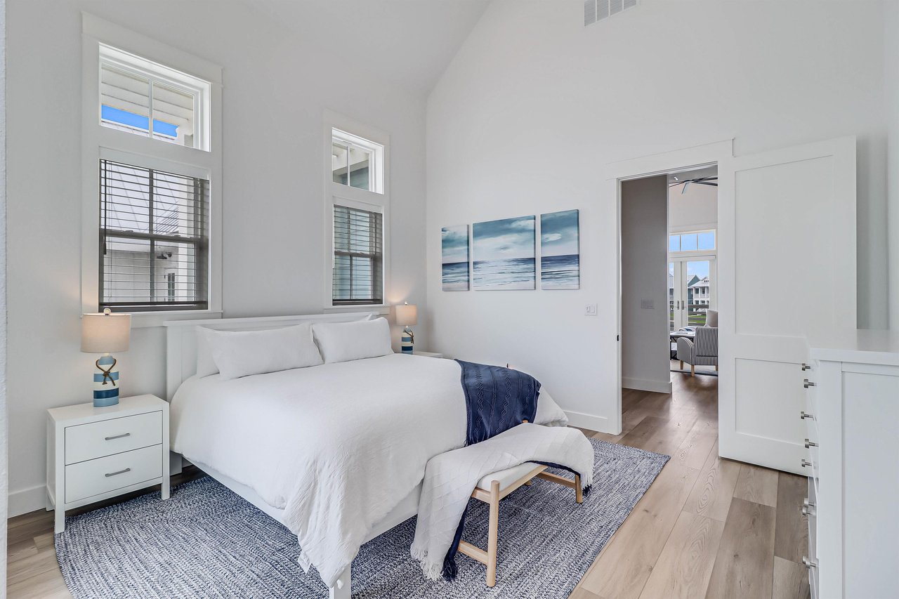 Primary King Bedroom, 2nd Floor