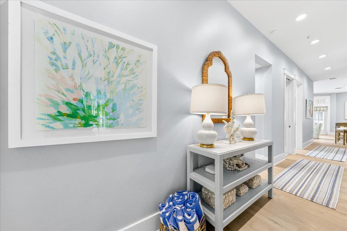1st Floor, Entryway