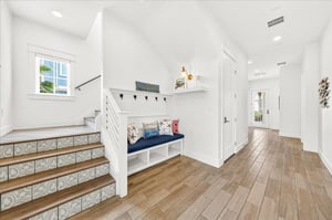 1st Floor, Foyer