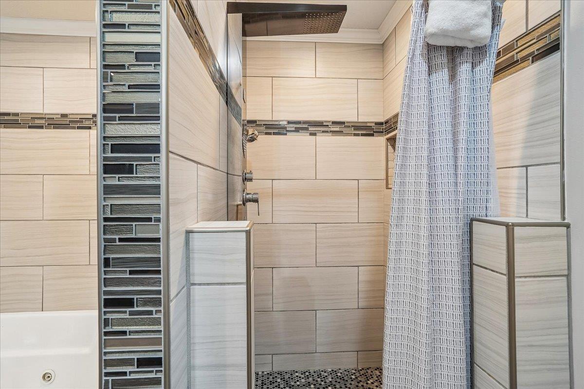 032Shower
