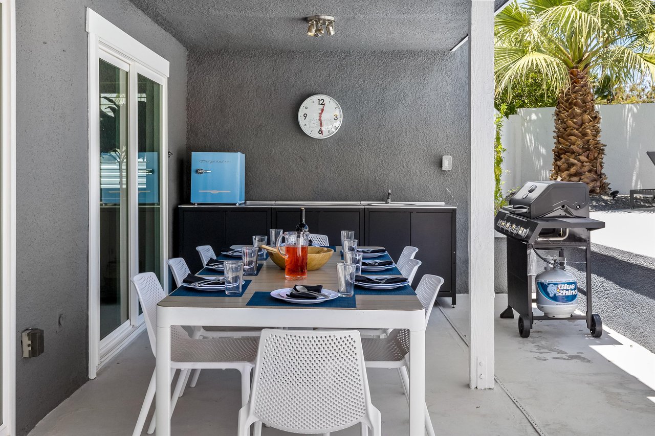 Dine al fresco