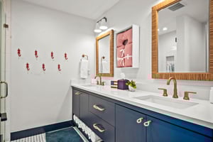 Bunk Bathroom, 3rd Floor