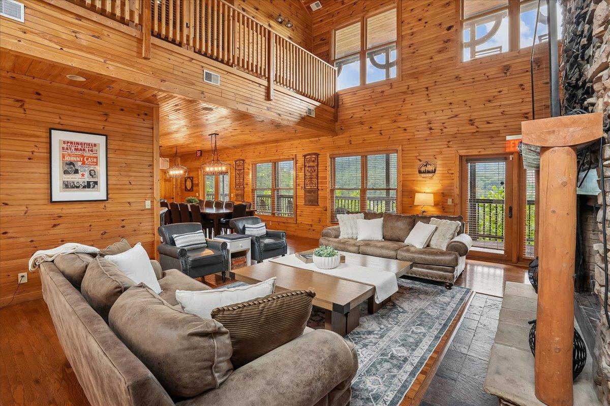 005Living Room