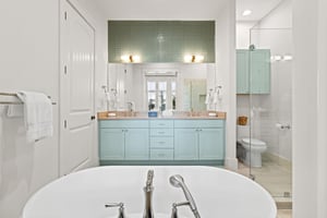 Primary King Bathroom, 2nd Floor