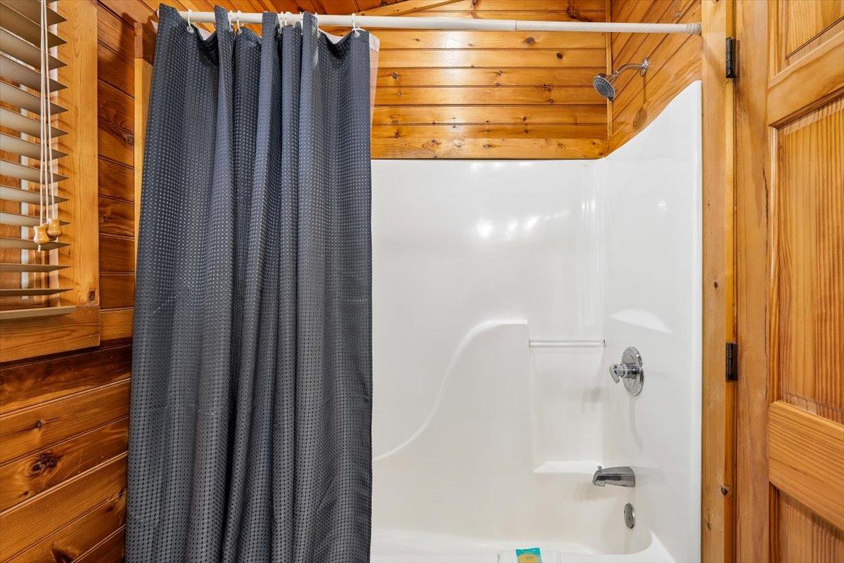 41Primary Bath