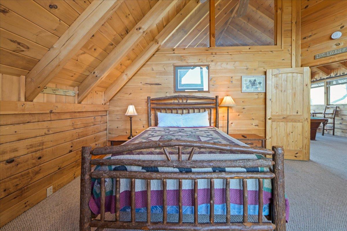 63Primary Bedroom