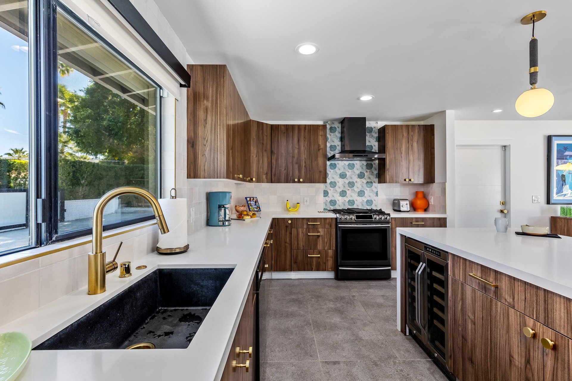 Spacious kitchen