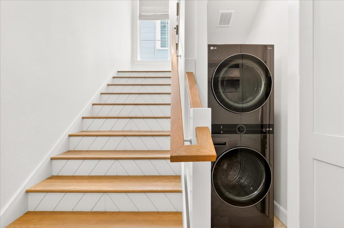 1st Floor, Staircase