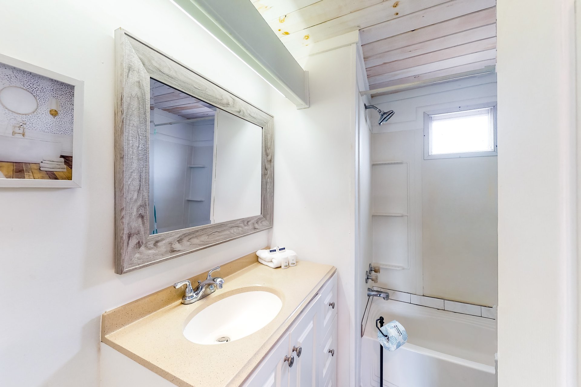 3rd Street Beach Retreat 15