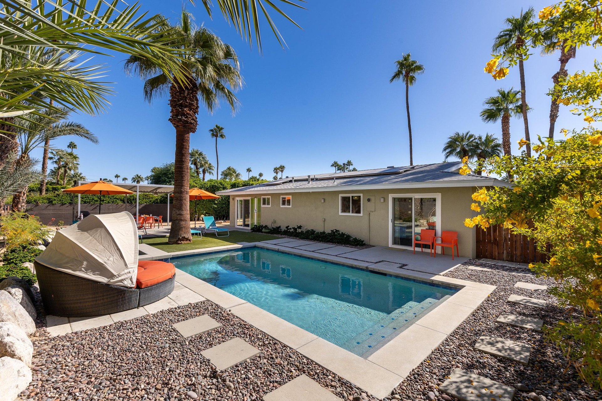 Beautiful Pool Yard
